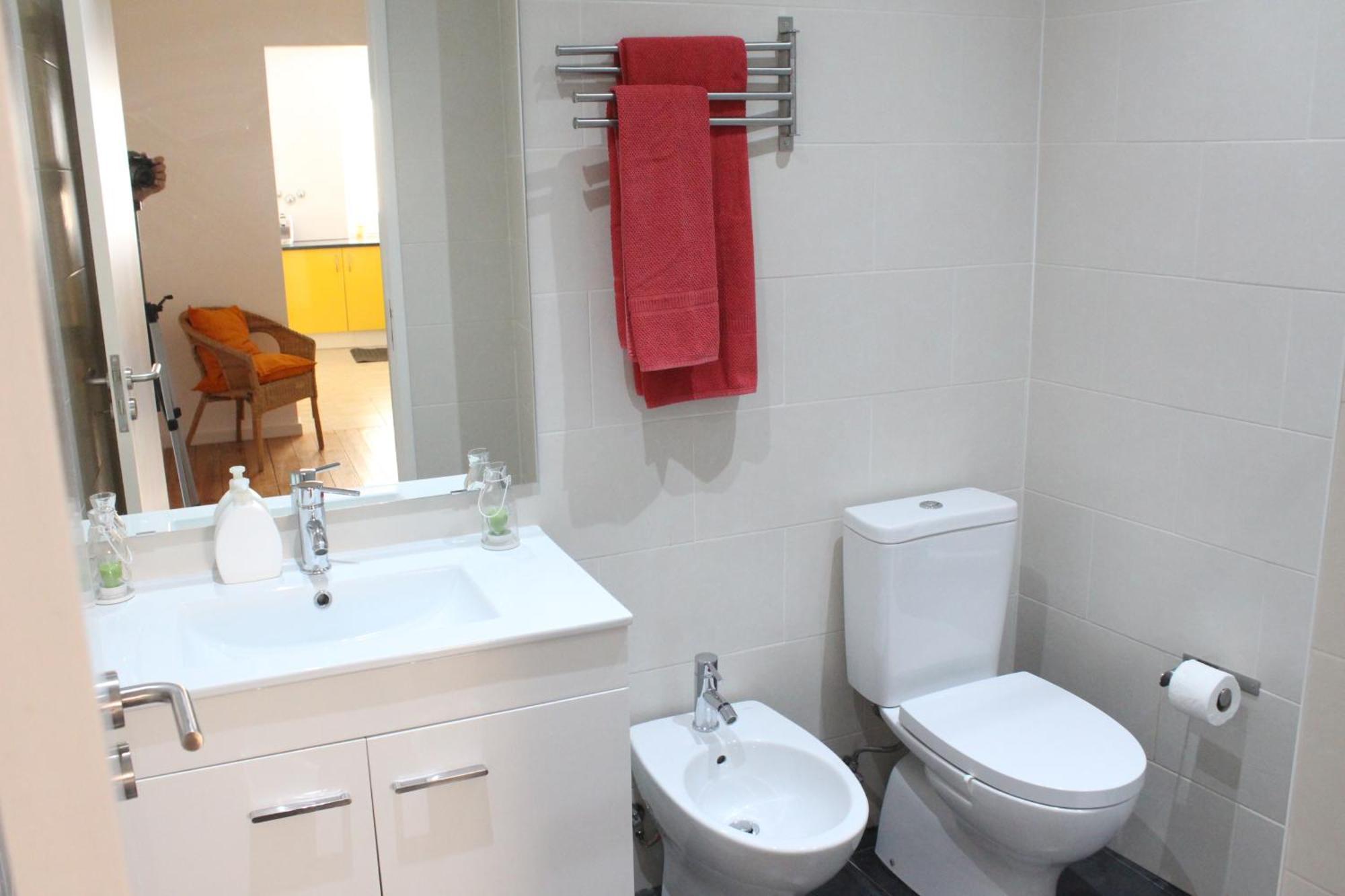 Palette 3br With Terrace And Patio *